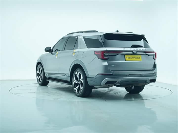 Ford Explorer 2023 2023款 EcoBoost 285 四驱ST-LINE 6座