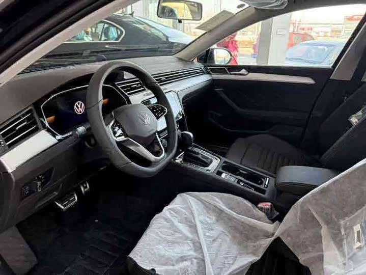 Volkswagen Magotan 2025 2025款 众享款 280TSI DSG舒适型