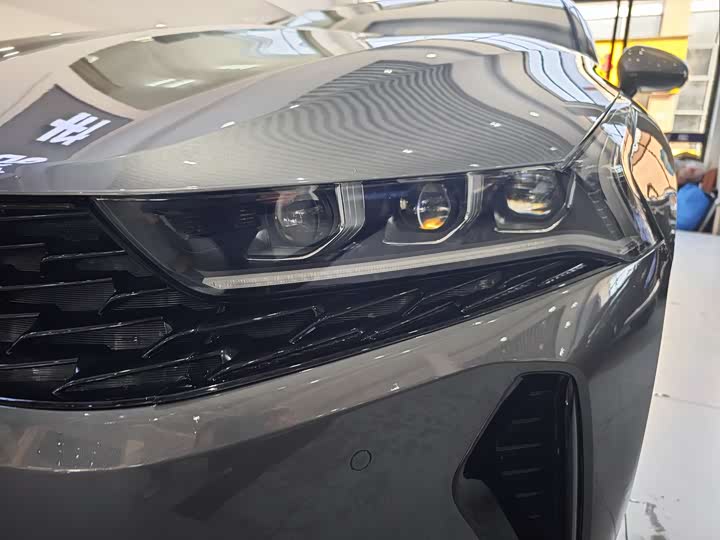 Kia K5 2021 2021款 380T GT-Line 旗舰版