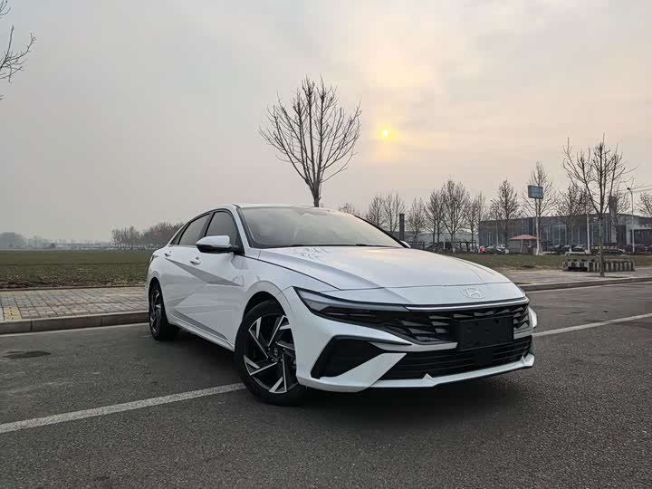 Hyundai Elantra N line 2023 2023款 1.5L CVT LUX尊贵版