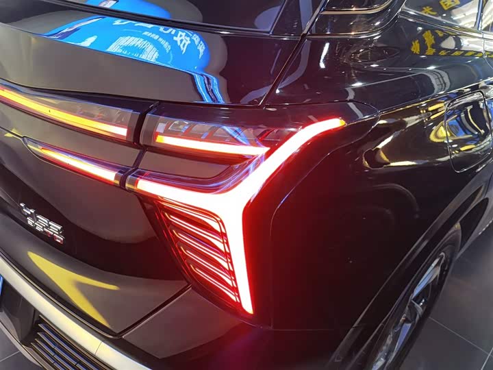 Hongqi HS3 2023 2023款 1.5T 两驱善为版