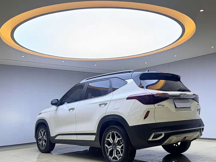 Kia KX3 2021 2021款 1.5L CVT潮流版