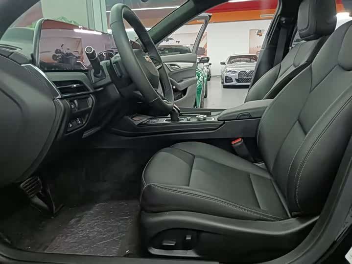 Cadillac CT5 2025 2025款 28T 城市运动版