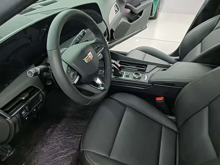 Cadillac CT5 2025 2025款 28T 城市运动版