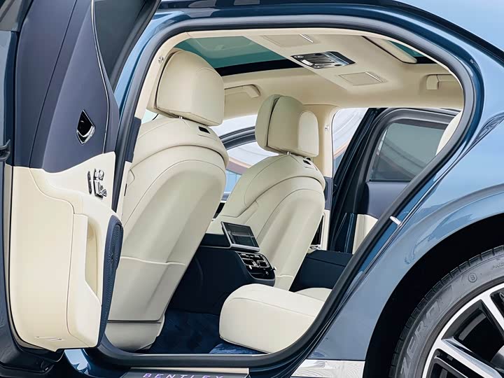 Bentley Flying Spur 2024 2024款 4.0T V8 标准版