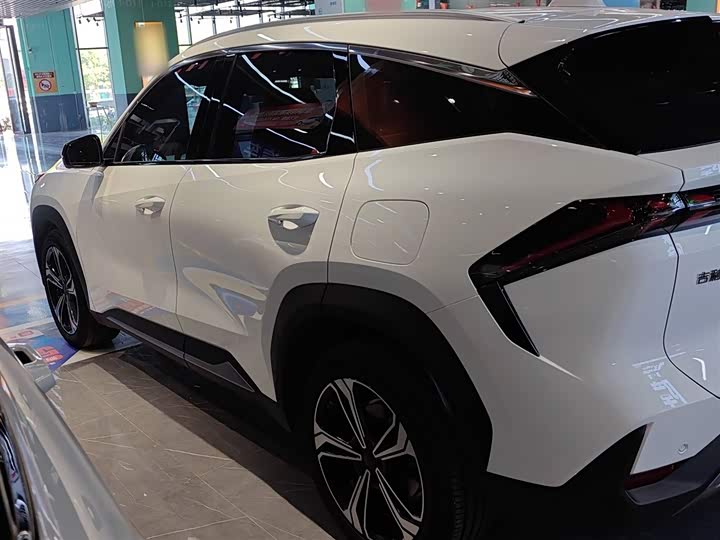 Geely Galaxy L7 2025 2025款 EM-i 115km 探索版