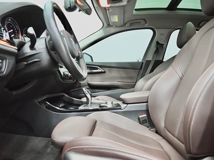 BMW 1 Series 2023 2023款 120i M运动曜夜版