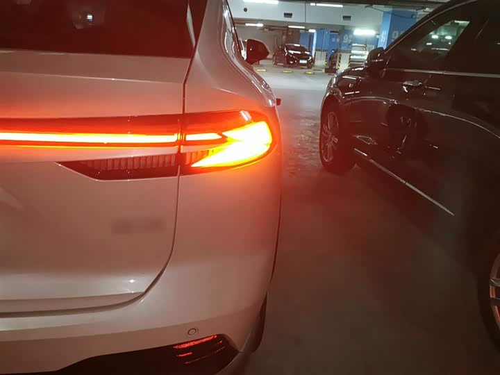 Roewe D5X DMH 2024 2024款 135科技版