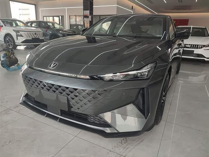 Changan UNI-V Hybrid 2024 2024款 蓝鲸智电iDD 136km 智酷型