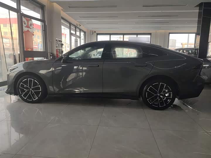 Changan UNI-V Hybrid 2024 2024款 蓝鲸智电iDD 136km 智酷型