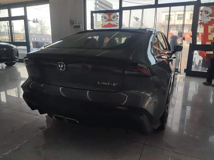Changan UNI-V Hybrid 2024 2024款 蓝鲸智电iDD 136km 智酷型