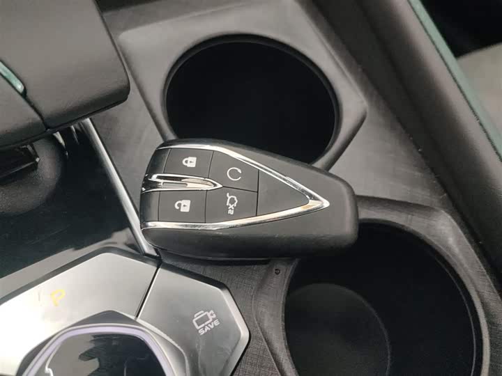 Changan UNI-V Hybrid 2024 2024款 蓝鲸智电iDD 136km 智酷型