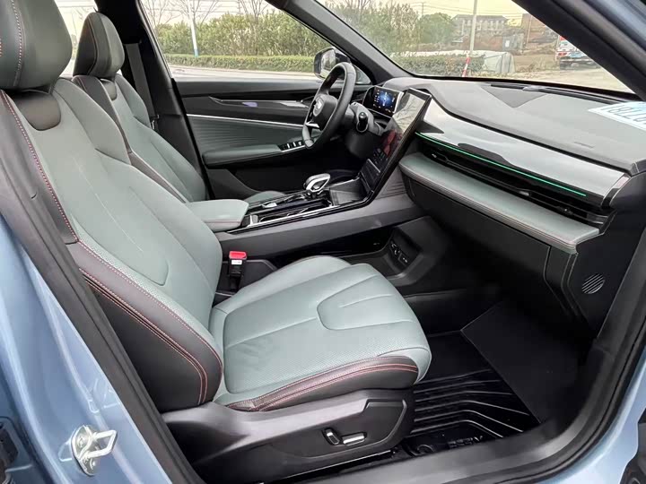 Geely Atlas 2024 2024款 1.5TD 智尊版