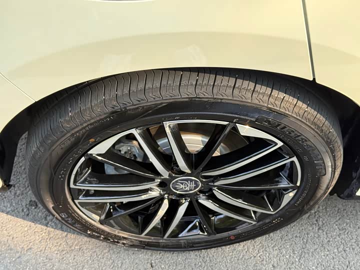 BYD Qin L 2025 2025款 EV 545KM卓越型