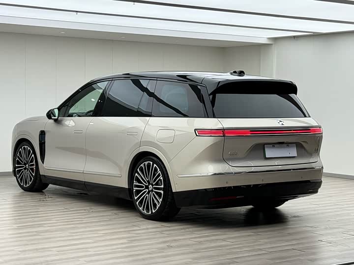 Nio ES8 2026 2026款 六座行政签名版