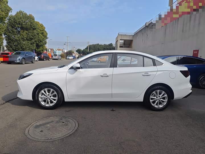 Roewe i5 2026 2026款 1.5L CVT豪华版