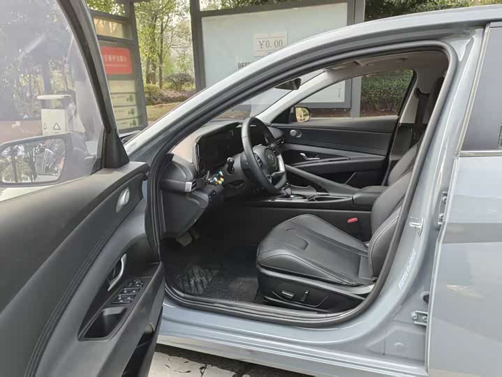 Hyundai Elantra N line 2023 2023款 1.5L CVT LUX尊贵版