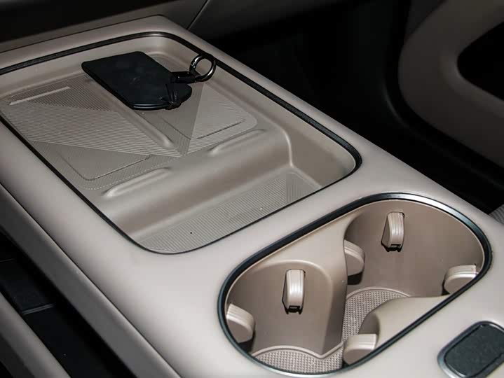 LiXiang i6 2025 2025款 两驱标准版