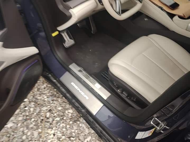 Denza Z9 2024 2024款 1100km 四驱Ultra版