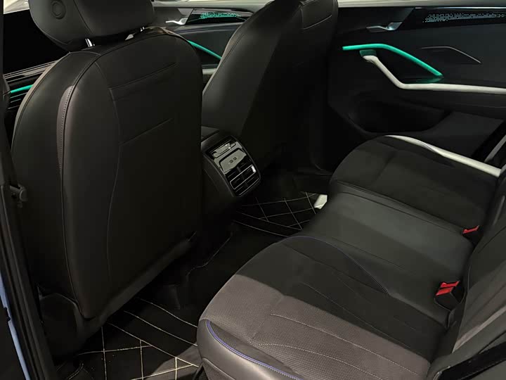 Volkswagen Tiguan L Pro 2025 2025款 PRO 380TSI 四驱 R-Line 智尊版