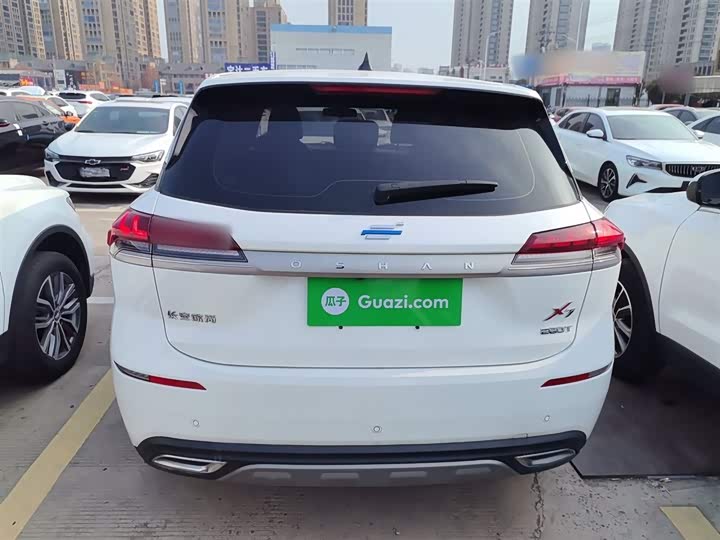 Changan Oshan X7 2021 2021款 1.5T 自动豪华型