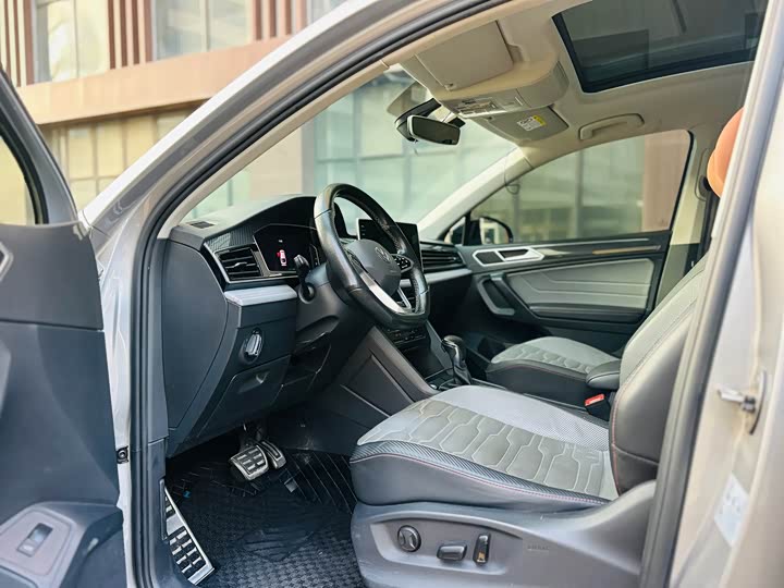 Volkswagen Tiguan X 2021 2021款 330TSI 两驱旗舰版