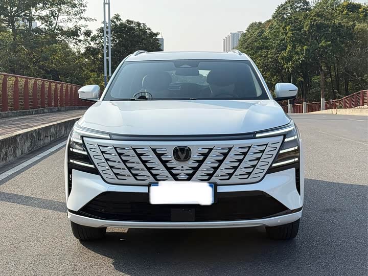 Changan CS75 Plus 2025 2025款 第四代 1.5T 新蓝鲸 智慧尊享型