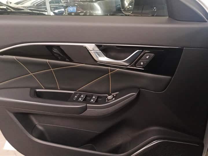 Bestune B70S 2022 2022款 1.5T 智潮统帅