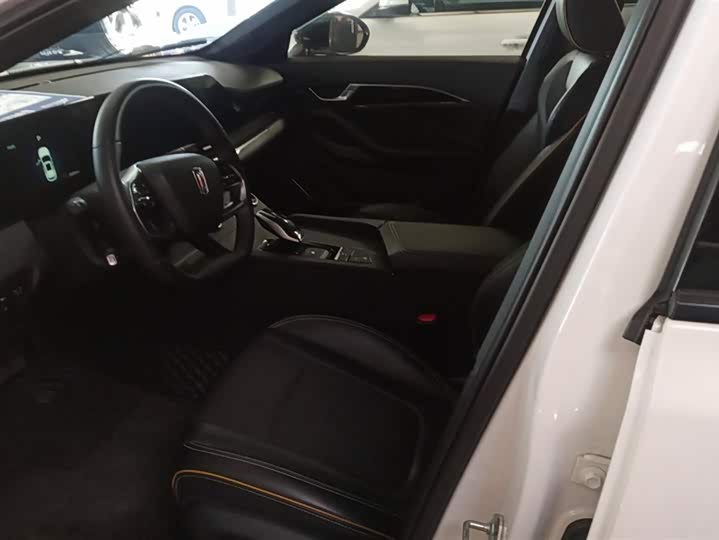 Bestune B70S 2022 2022款 1.5T 智潮统帅