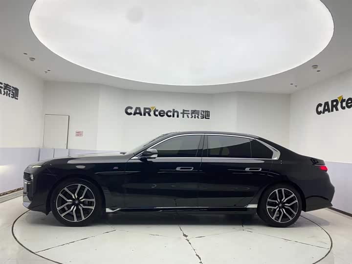 BMW 7 Series 2023 2023款 735Li M运动套装