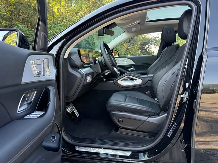 Mercedes-Benz GLE-Class Coupe 2022 2022款 GLE 350 4MATIC 轿跑SUV 豪华型