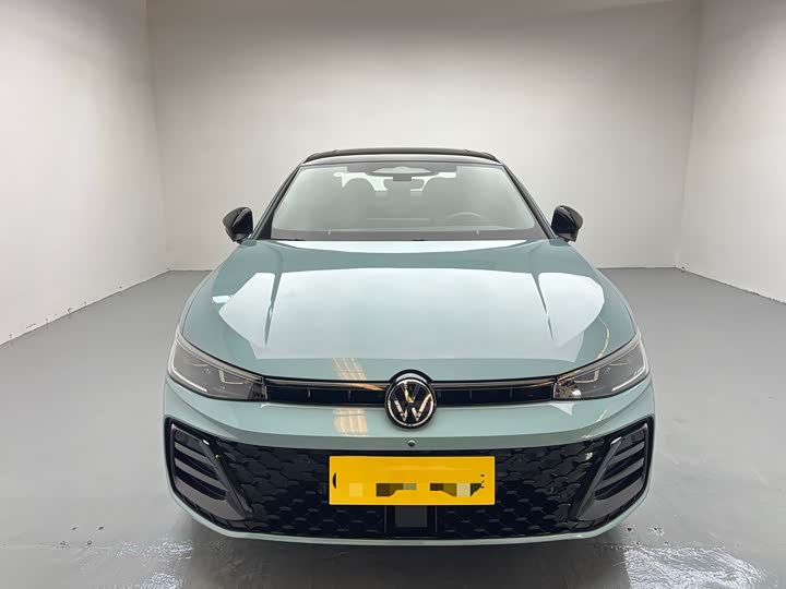 Volkswagen Passat 2025 2025款 Pro 380TSI 星空龙尊版