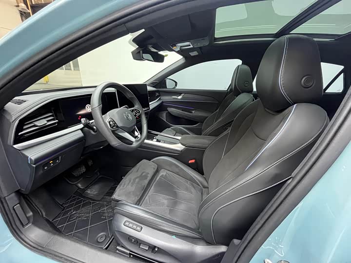 Volkswagen Passat 2025 2025款 Pro 380TSI 星空龙尊版