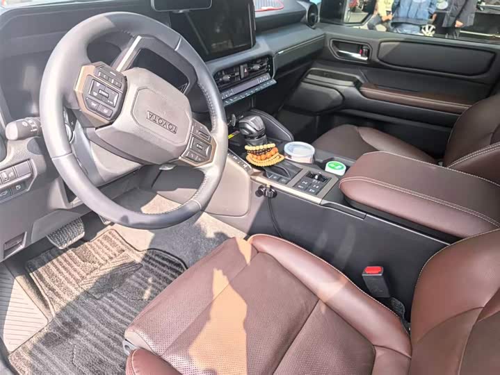 Toyota Prado 2024 2024款 2.4T 悍野WX版 6座