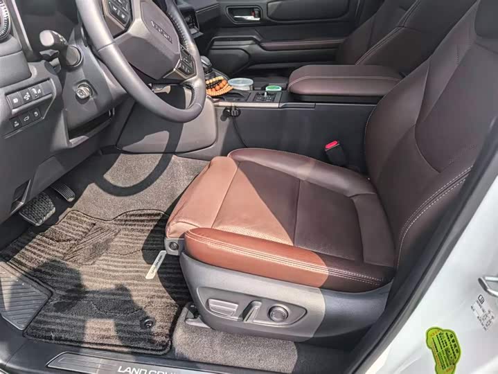 Toyota Prado 2024 2024款 2.4T 悍野WX版 6座