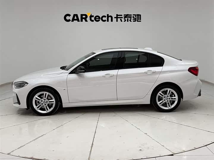 BMW 1 Series 2023 2023款 120i M运动曜夜版