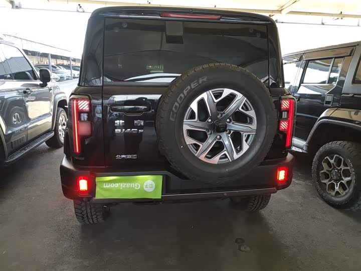 BAIC Beijing BJ40 2024 2024款 2.0T 全新刀锋英雄版 攀登者