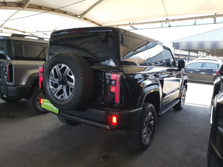 BAIC Beijing BJ40 2024 2024款 2.0T 全新刀锋英雄版 攀登者