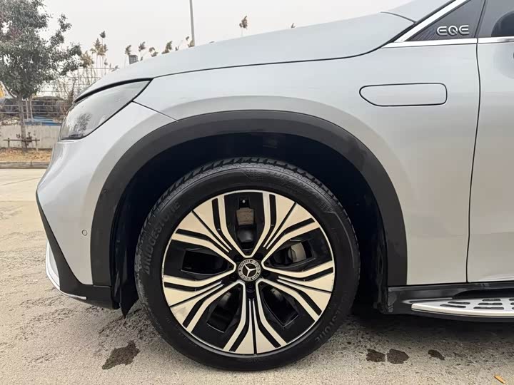 Mercedes-Benz EQE SUV 2023 2023款 350 4MATIC 豪华版
