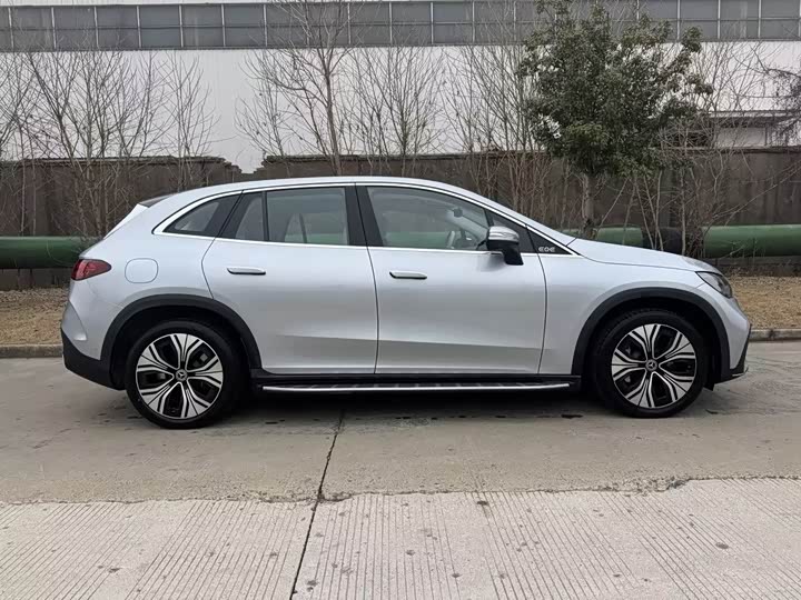 Mercedes-Benz EQE SUV 2023 2023款 350 4MATIC 豪华版