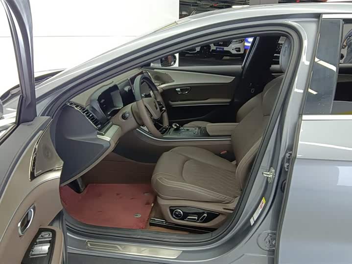 BYD Han 2025 2025款 DM-i 125KM尊贵型