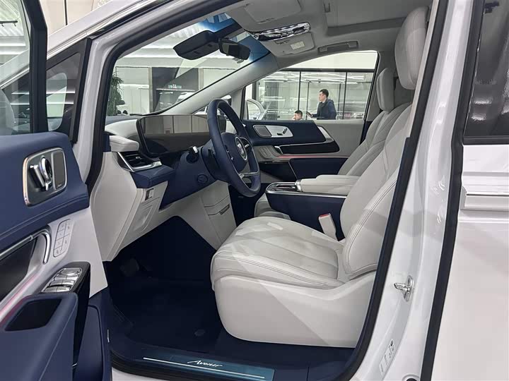 Buick GL8 Century 2025 2025款 2.0T 六座蕴世版