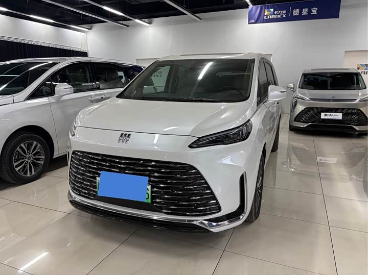 Buick GL8 Hybrid 2025 2025款 陆尚 尊享版 7座