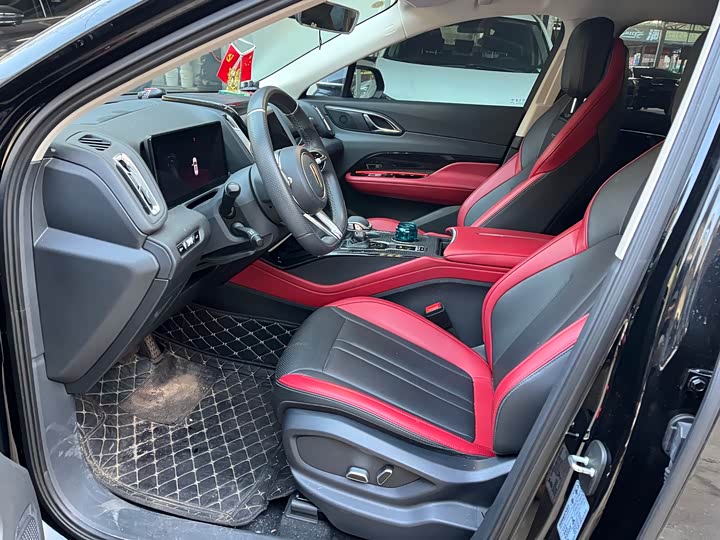 Hongqi HS3 2023 2023款 1.5T 两驱善为版