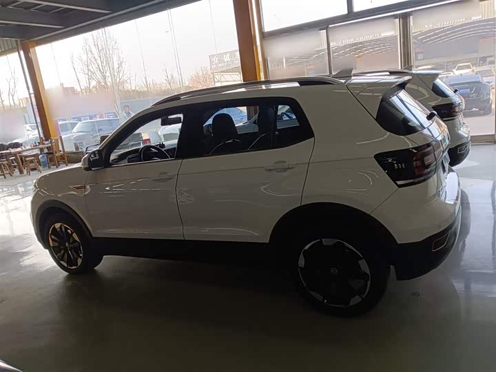 Volkswagen Tacqua 2023 2023款 200TSI DSG 悦智联版