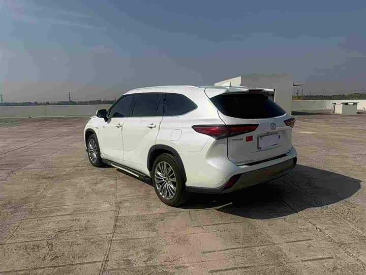Toyota Highlander 2024 2024款 2.5L智能电混双擎四驱尊贵版 7座
