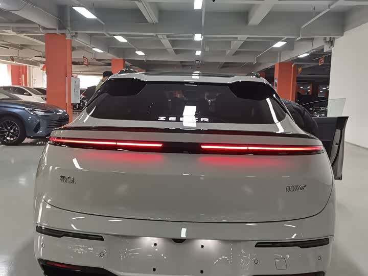 Zeekr 007 GT 2025 2025款 后驱智驾版 75kWh
