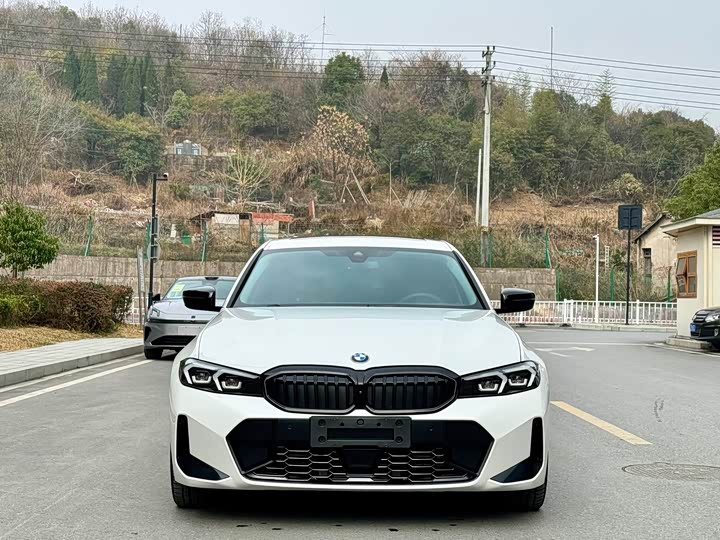 BMW 3 Series 2025 2025款 330Li M运动曜夜套装