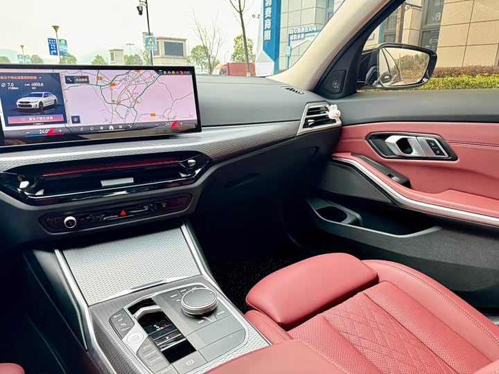 BMW 3 Series 2025 2025款 330Li M运动曜夜套装