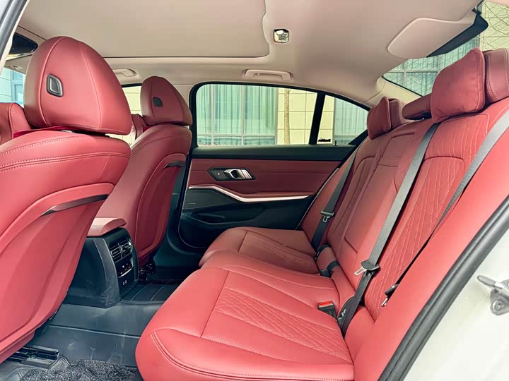 BMW 3 Series 2025 2025款 330Li M运动曜夜套装